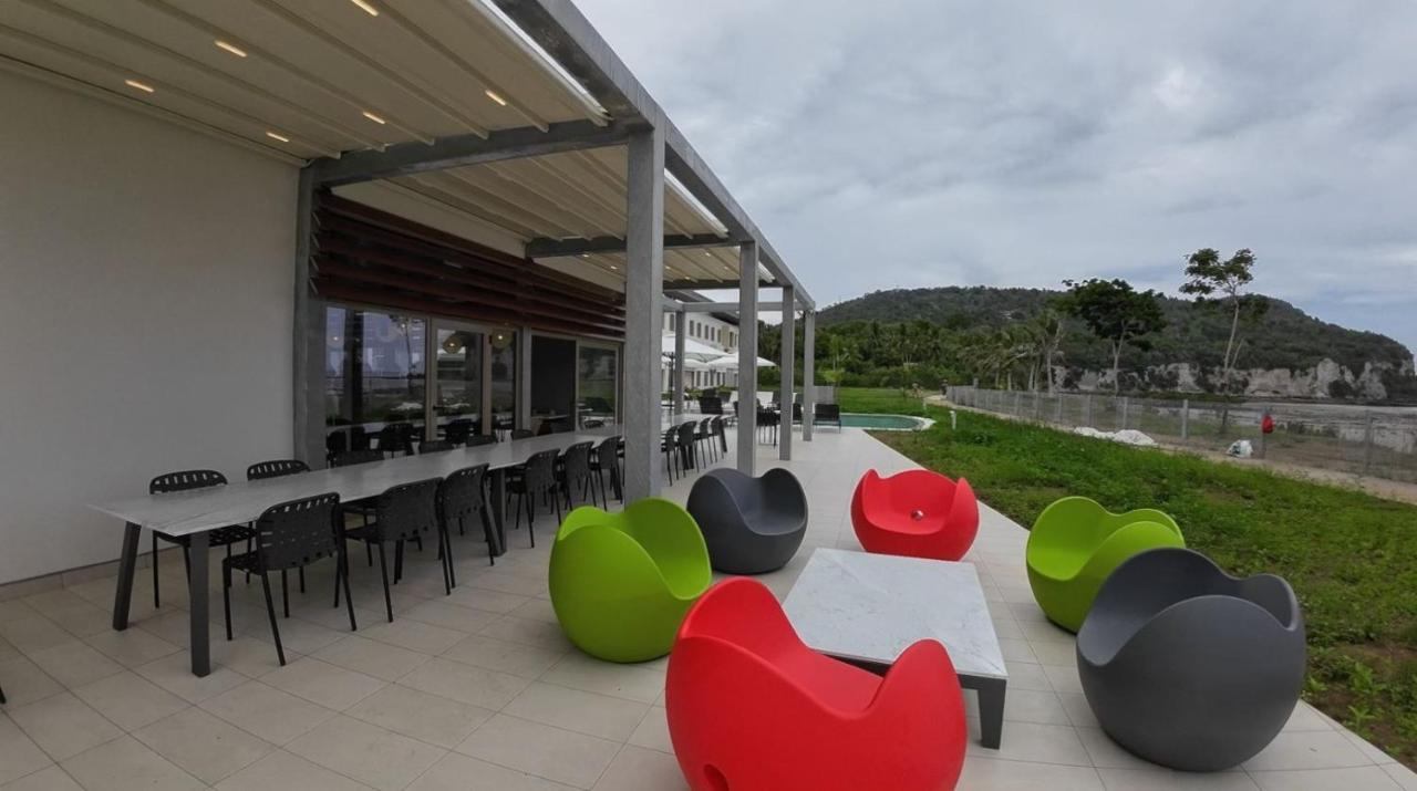 Ibis Styles Mayotte Aeroport Pamandzi ภายนอก รูปภาพ