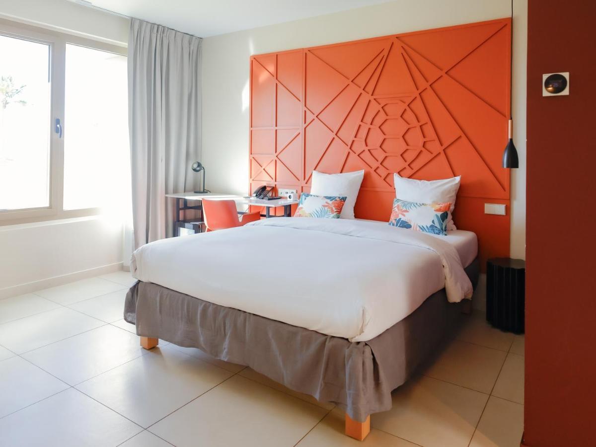 Ibis Styles Mayotte Aeroport Pamandzi ภายนอก รูปภาพ